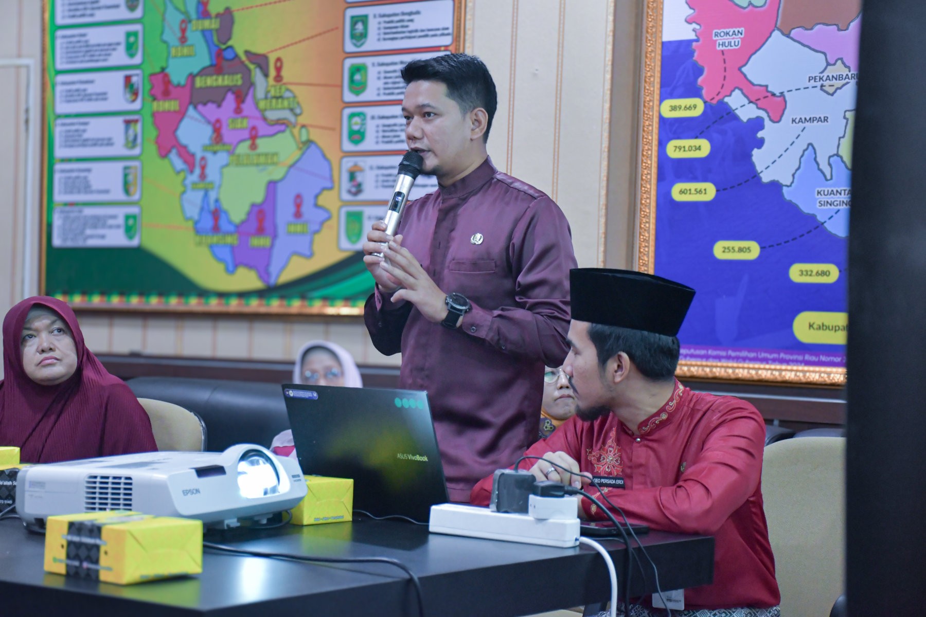 Sosialisasi Aplikasi E-Kinerja BKN di Badan Kesbangpol Riau